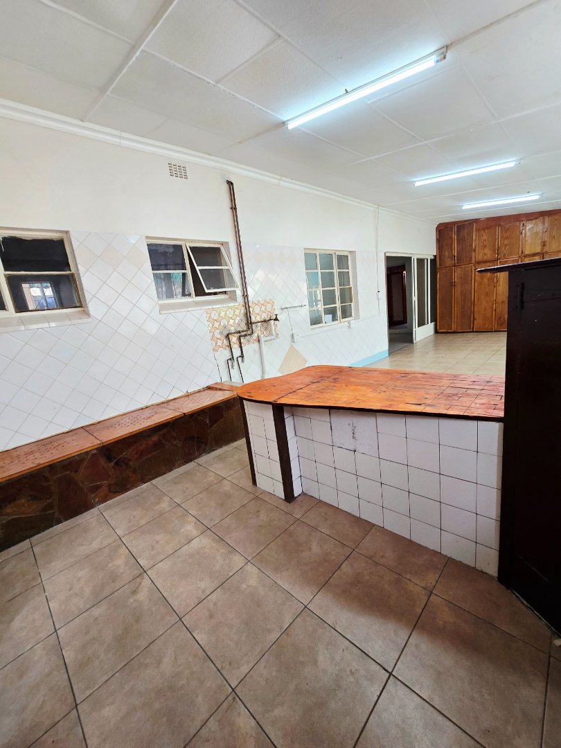 5 Bedroom Property for Sale in Elandia North West